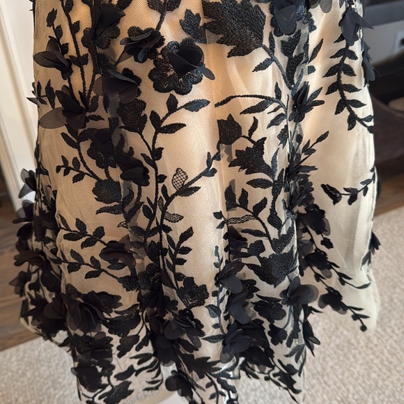 The perfect party skirt. Size 36.  Perfect condition! - Picture 2 of 5